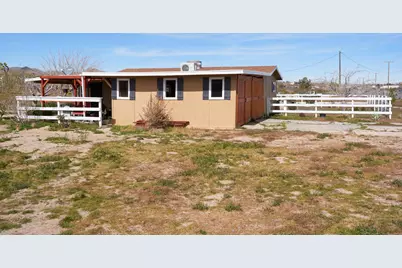 1588 Old Woman Springs Road, Yucca Valley, CA 92284 - Photo 2