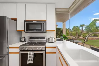 20 Pebble Beach Drive, Rancho Mirage, CA 92270 - Photo 18