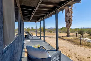 330 Delgada Ave, Yucca Valley, CA 92284 - Photo 2