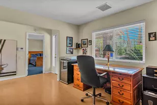 3175 E Loma Vista Cir, Palm Springs, CA 92264 - Photo 16