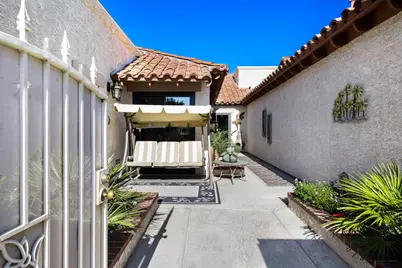 117 Avellino Circle, Palm Desert, CA 92211 - Photo 10