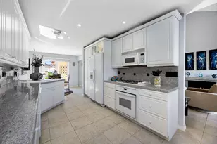 117 Avellino Cir, Palm Desert, CA 92211 - Photo 20