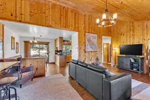 26650 Crestview Dr, Idyllwild, CA 92549 - Photo 2