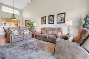 38863 Lobelia Cir, Palm Desert, CA 92211 - Photo 12