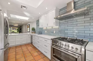 48435 Alamo Dr, Palm Desert, CA 92260 - Photo 12