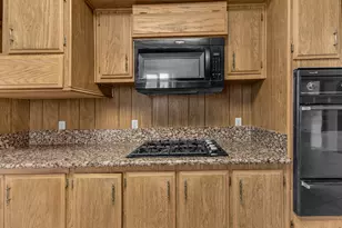 69250 Crestview Dr, Desert Hot Springs, CA 92241 - Photo 14
