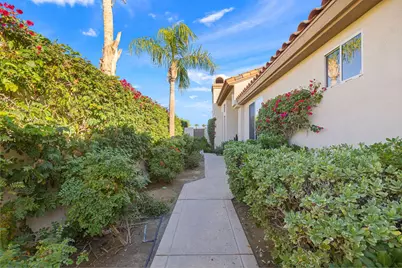 422 Desert Holly Drive, Palm Desert, CA 92211 - Photo 8