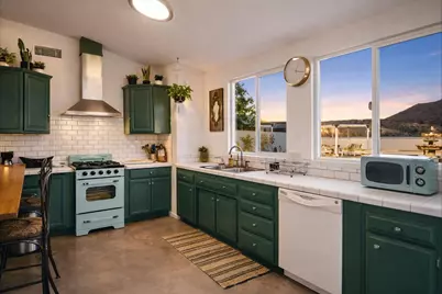 58810 Barron Drive, Yucca Valley, CA 92284 - Photo 8