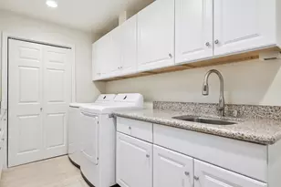 158 Running Springs Dr, Palm Desert, CA 92211 - Photo 26