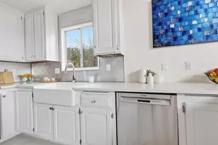 39820 Lakeview Dr, Big Bear Lake, CA 92315 - Photo 18