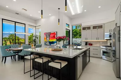 194 Loch Lomond Road, Rancho Mirage, CA 92270 - Photo 10