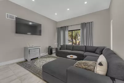 5803 Los Santos Drive #19, Palm Springs, CA 92264 - Photo 2