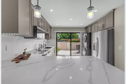 5803 Los Santos Drive #19, Palm Springs, CA 92264 - Photo 12