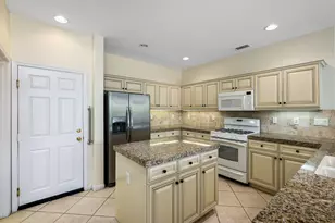 81650 Prism Dr, La Quinta, CA 92253 - Photo 14