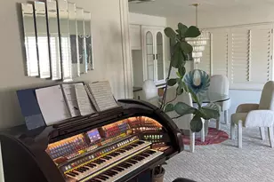 377 Club Cir Dr, Palm Springs, CA 92264 - Photo 2