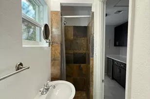 690 S Calle Palo Fierro, Palm Springs, CA 92264 - Photo 12