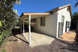 690 S Calle Palo Fierro, Palm Springs, CA 92264 - Photo 2