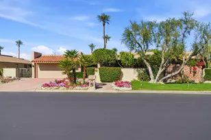 52 Columbia Dr, Rancho Mirage, CA 92270 - Photo 2
