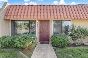 35981 Novio Ct, Rancho Mirage, CA 92270 - Photo 2