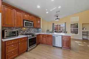 81220 Iris Ct, Indio, CA 92201 - Photo 12
