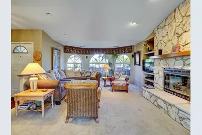 9840 Warwick Drive, Desert Hot Springs, CA 92240 - Photo 6