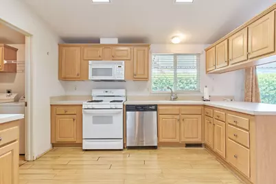 127 Hester Drive #127, Cathedral City, CA 92234 - Photo 8
