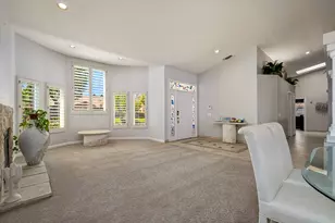 370 Links Dr, Palm Desert, CA 92211 - Photo 10