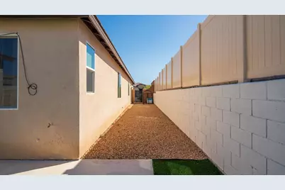 62880 Loftwood Street, Desert Hot Springs, CA 92240 - Photo 36