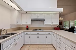 2671 N Whitewater Club Dr, Palm Springs, CA 92262 - Photo 14