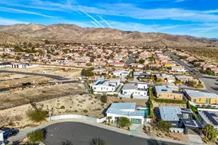 13910 Valley View Ct, Desert Hot Springs, CA 92240 - Photo 38