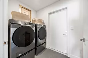 2063 S Broadmoor Dr, Palm Springs, CA 92264 - Photo 30