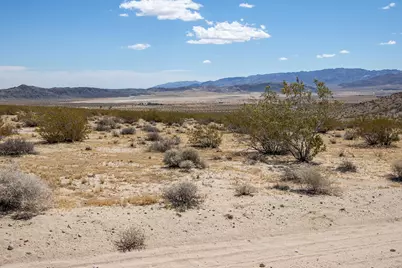 141 La Crescenta Drive, Joshua Tree, CA 92252 - Photo 16