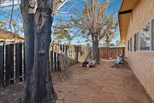 58748 Natoma Trail, Yucca Valley, CA 92284 - Photo 60