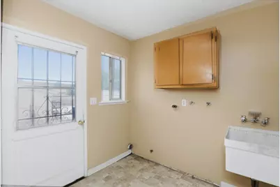 1079 Magnolia Avenue W, San Bernardino, CA 92411 - Photo 22