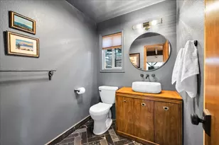 26623 Hillcrest Ln, Lake Arrowhead, CA 92352 - Photo 38
