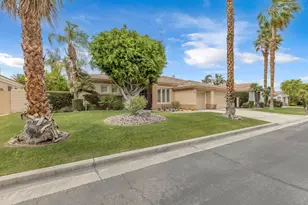 44397 Mesquite Dr, Indian Wells, CA 92210 - Photo 4