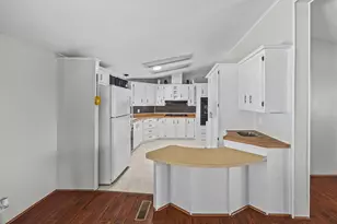 9161 Santa Fe Ave E, Hesperia, CA 92345 - Photo 8
