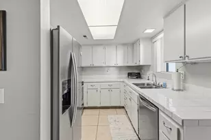 5301 E Waverly Dr, Palm Springs, CA 92264 - Photo 24