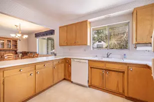 41726 Comstock Ln, Big Bear Lake, CA 92315 - Photo 14