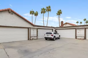 2545 S Gene Autry Trail, Palm Springs, CA 92264 - Photo 32
