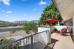 2134 S Sunshine Cir, Palm Springs, CA 92264 - Photo 2