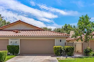 211 Las Lomas, Palm Desert, CA 92260 - Photo 2