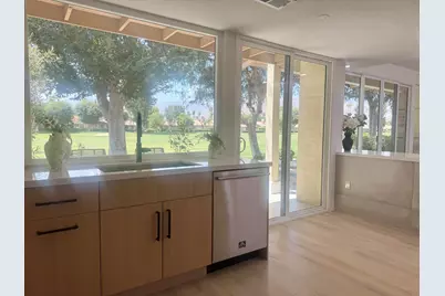 211 Las Lomas, Palm Desert, CA 92260 - Photo 10