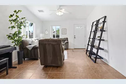 9560 Ekwanok Drive, Desert Hot Springs, CA 92240 - Photo 8