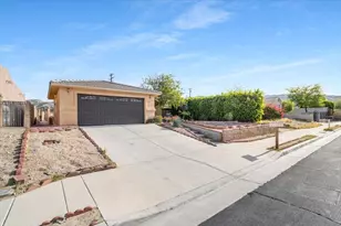 66278 3rd St, Desert Hot Springs, CA 92240 - Photo 2