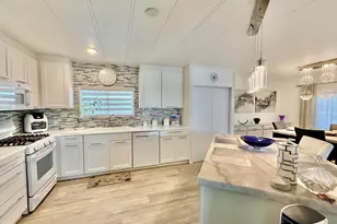 38890 Desert Greens Dr W, Palm Desert, CA 92260 - Photo 2