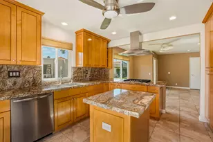 72806 Fleetwood Cir, Palm Desert, CA 92260 - Photo 10
