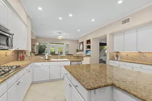 65 San Marino Cir, Rancho Mirage, CA 92270 - Photo 16