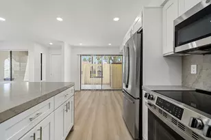 45451 Lupine Ln, Palm Desert, CA 92260 - Photo 2