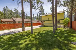 604 E Meadow Ln, Big Bear City, CA 92314 - Photo 2